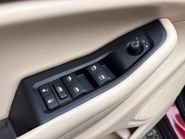 Used 2023 Jeep Grand Cherokee Limited AWD/4WD image 17