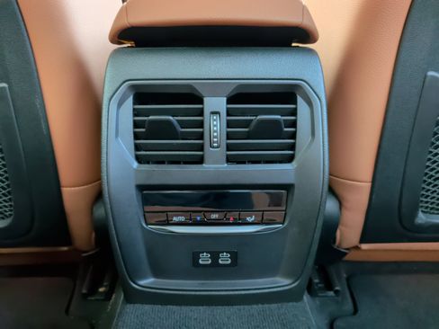 Certified 2023 BMW 330i xDrive Sedan w/ Premium Package image 34