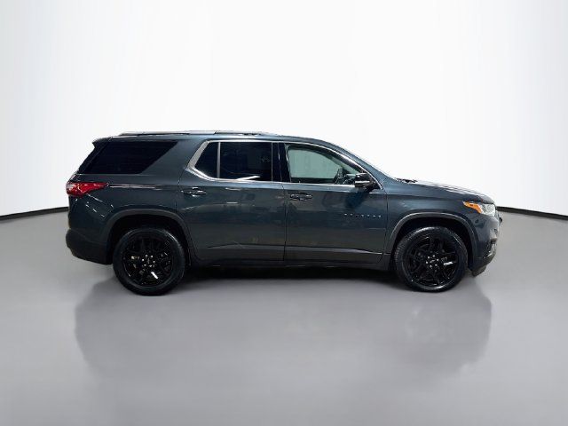 Used 2020 Chevrolet Traverse LT w/ LPO, Blackout Package FWD image 6