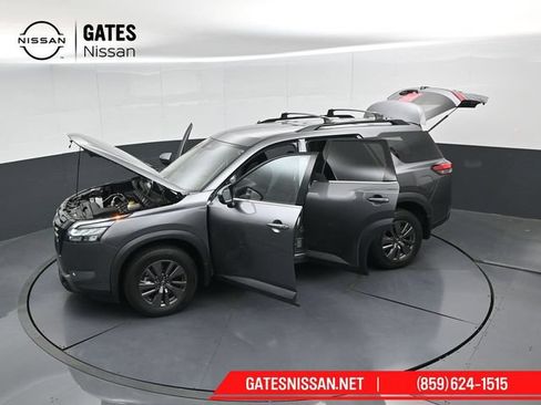 Certified 2023 Nissan Pathfinder SV w/ Black Appearance Package AWD/4WD image 53