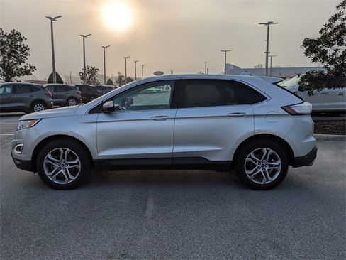 Used 2016 Ford Edge Titanium image 7