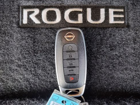 Certified 2023 Nissan Rogue Platinum w/ Platinum Premium Package image 34