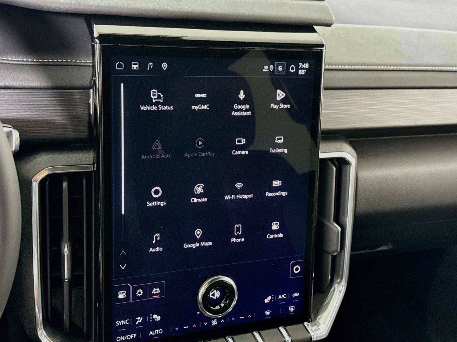 New 2027 GMC Acadia Elevation w/ Elevation Premium Package AWD/4WD image 9