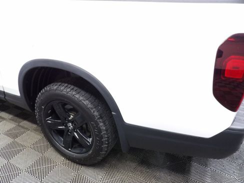 Used 2023 Honda Ridgeline Black Edition image 36
