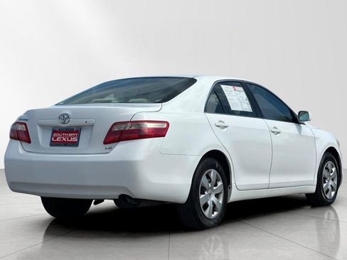 Used 2009 Toyota Camry LE FWD image 6