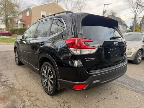 Used 2020 Subaru Forester Limited image 6