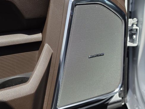 New 2026 RAM 2500 Laramie AWD/4WD image 19