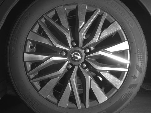 Used 2025 Nissan Altima 2.5 SV image 14