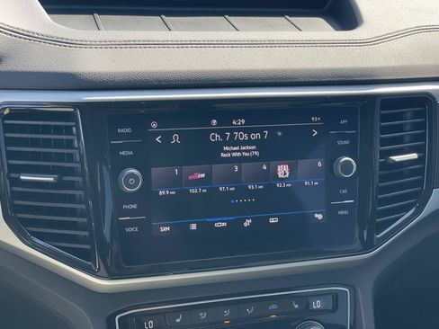 Certified 2023 Volkswagen Atlas SE w/ Panoramic Sunroof Package FWD image 11