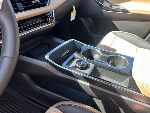New 2026 Chevrolet Equinox ACTIV AWD/4WD image 11