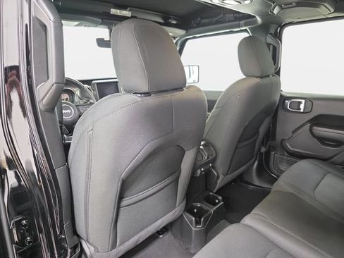 Used 2022 Jeep Wrangler Unlimited Sport AWD/4WD image 12