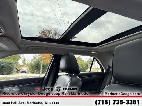 Used 2018 Chrysler 300 Limited w/ Safetytec Plus Group image 24