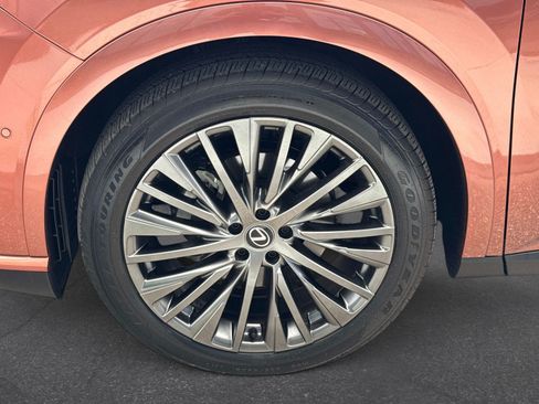 Used 2023 Lexus RX 350 FWD w/ Cold Area Package image 10