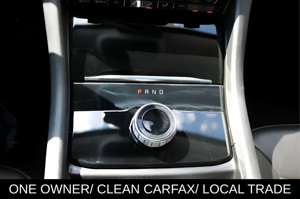 Used 2024 Jeep Grand Cherokee Limited RWD image 25