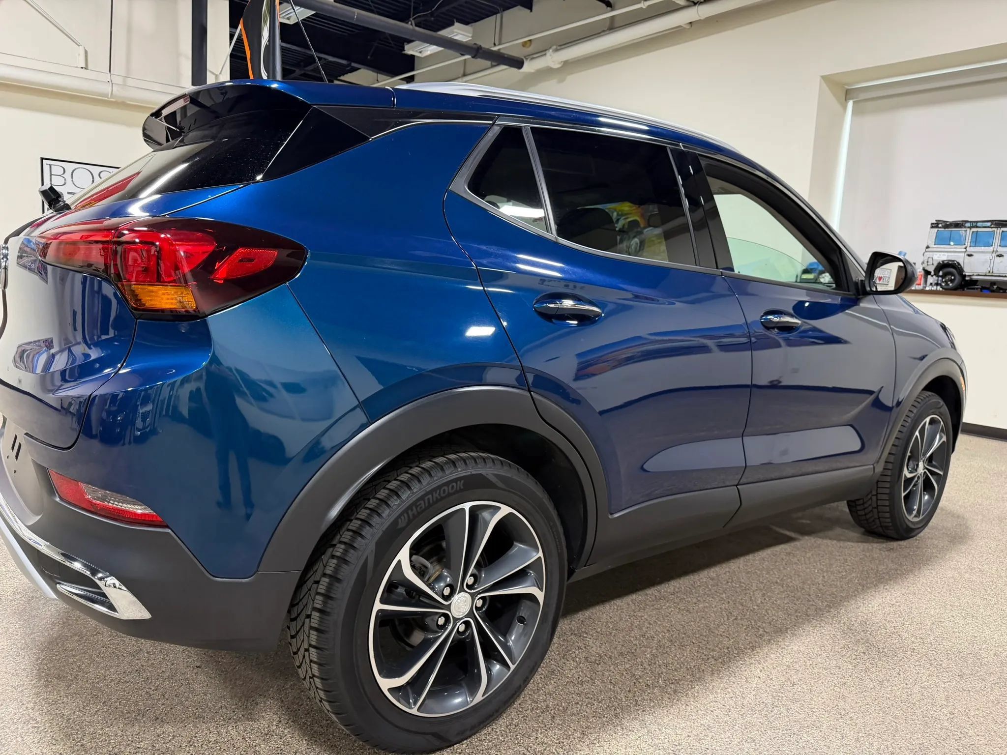 Used 2021 Buick Encore GX Essence AWD/4WD image 16