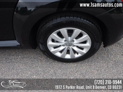 Used 2016 Volkswagen Beetle 1.8T Classic image 32