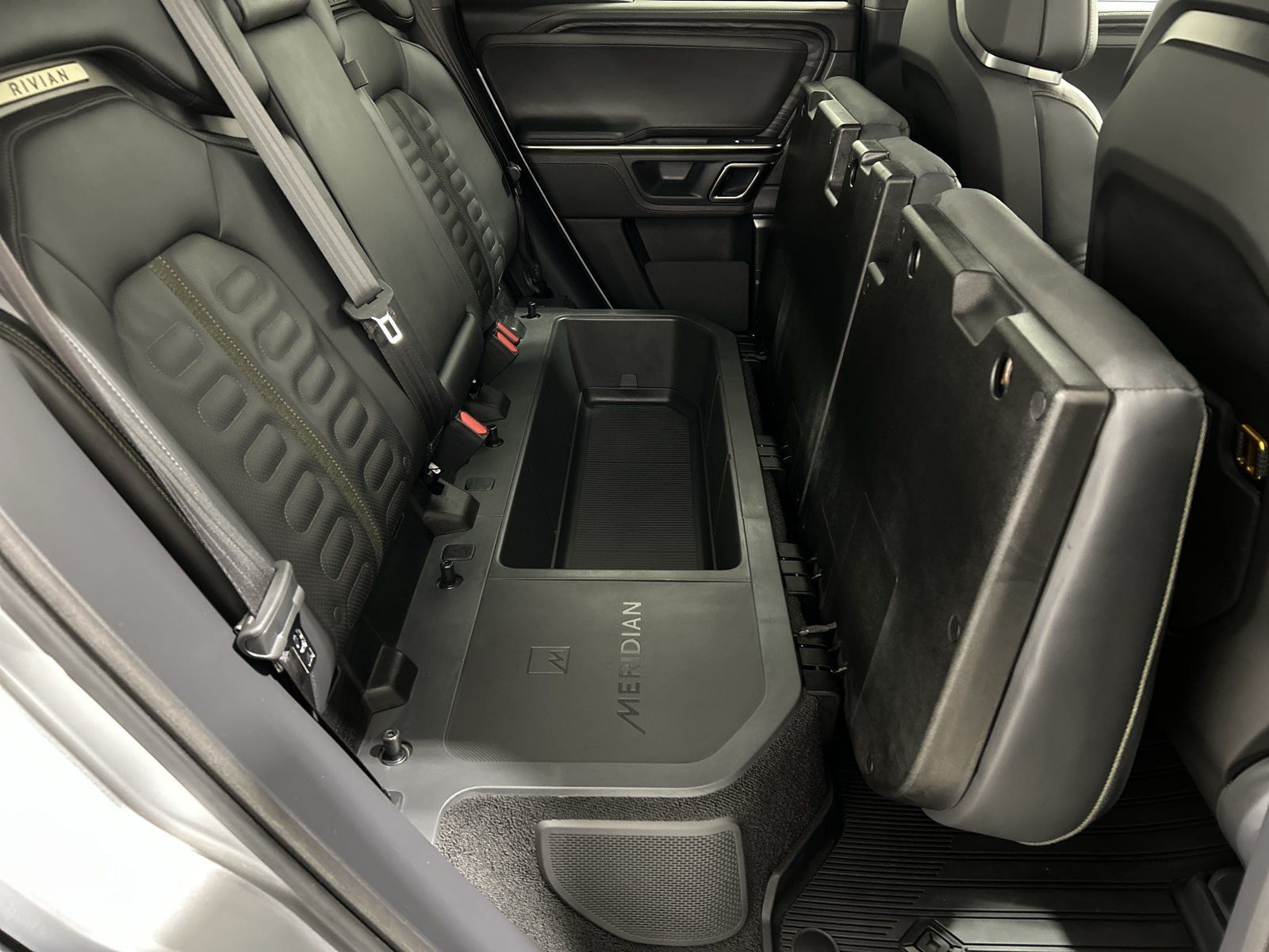 Used 2022 Rivian R1T Adventure AWD/4WD image 24
