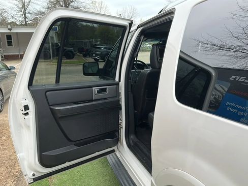 Used 2013 Ford Expedition EL Limited image 19