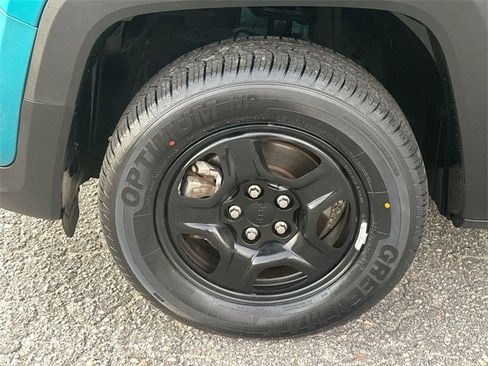 Used 2022 Jeep Renegade Sport image 13