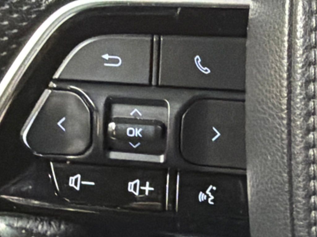 Used 2022 Toyota Tundra Platinum AWD/4WD image 21