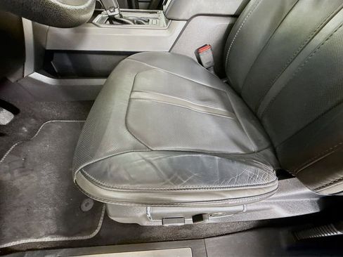 Used 2016 Ford F150 Platinum w/ Equipment Group 701A Luxury image 19