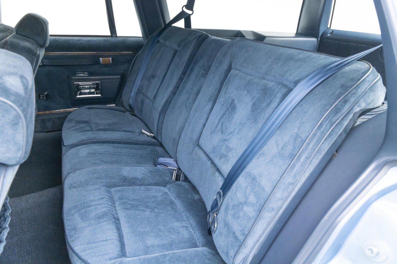 Used 1990 Buick Le Sabre Estate RWD image 38