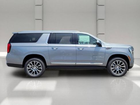 New 2026 GMC Yukon XL Denali RWD image 4