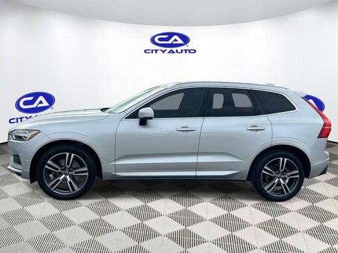 Used 2019 Volvo XC60 T5 Momentum w/ Multimedia Package AWD/4WD image 8