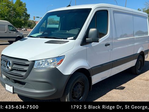 New 2025 Mercedes-Benz Sprinter 2500 image 1