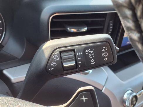 Used 2020 Ford Explorer XLT w/ Equipment Group 202A AWD/4WD image 21