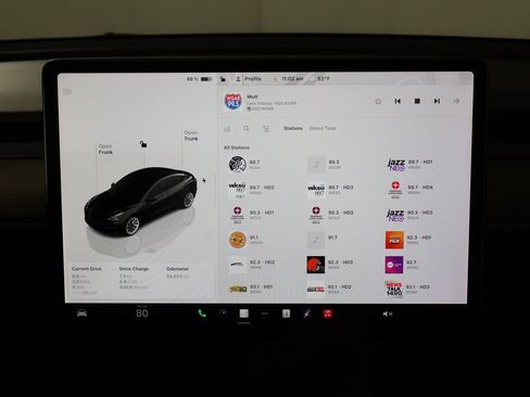 Used 2023 Tesla Model 3 Standard Range image 43