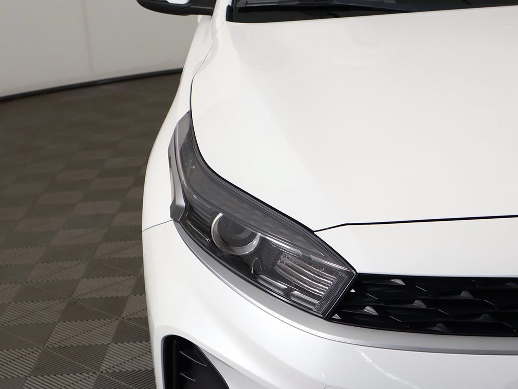Used 2022 Kia Forte LXS w/ LXS Technology Package FWD image 15
