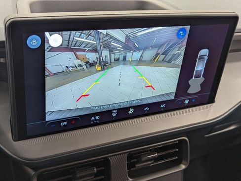 New 2025 Ford Maverick XL w/ Equipment Group 101A image 29