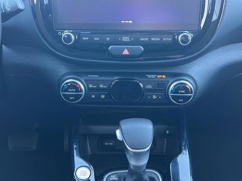 Used 2023 Kia Soul S image 19