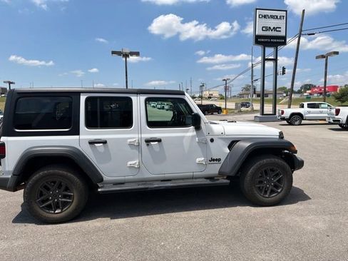 Used 2024 Jeep Wrangler Unlimited Sport AWD/4WD image 14