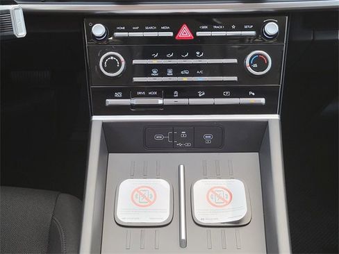 New 2026 Hyundai Santa Fe SE image 17