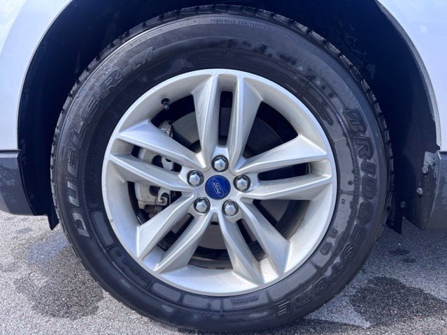 Used 2016 Ford Edge SEL w/ Equipment Group 201A AWD/4WD image 10