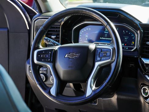 Used 2022 Chevrolet Silverado 1500 LT Trail Boss w/ LT Trail Boss Premium Package AWD/4WD image 33