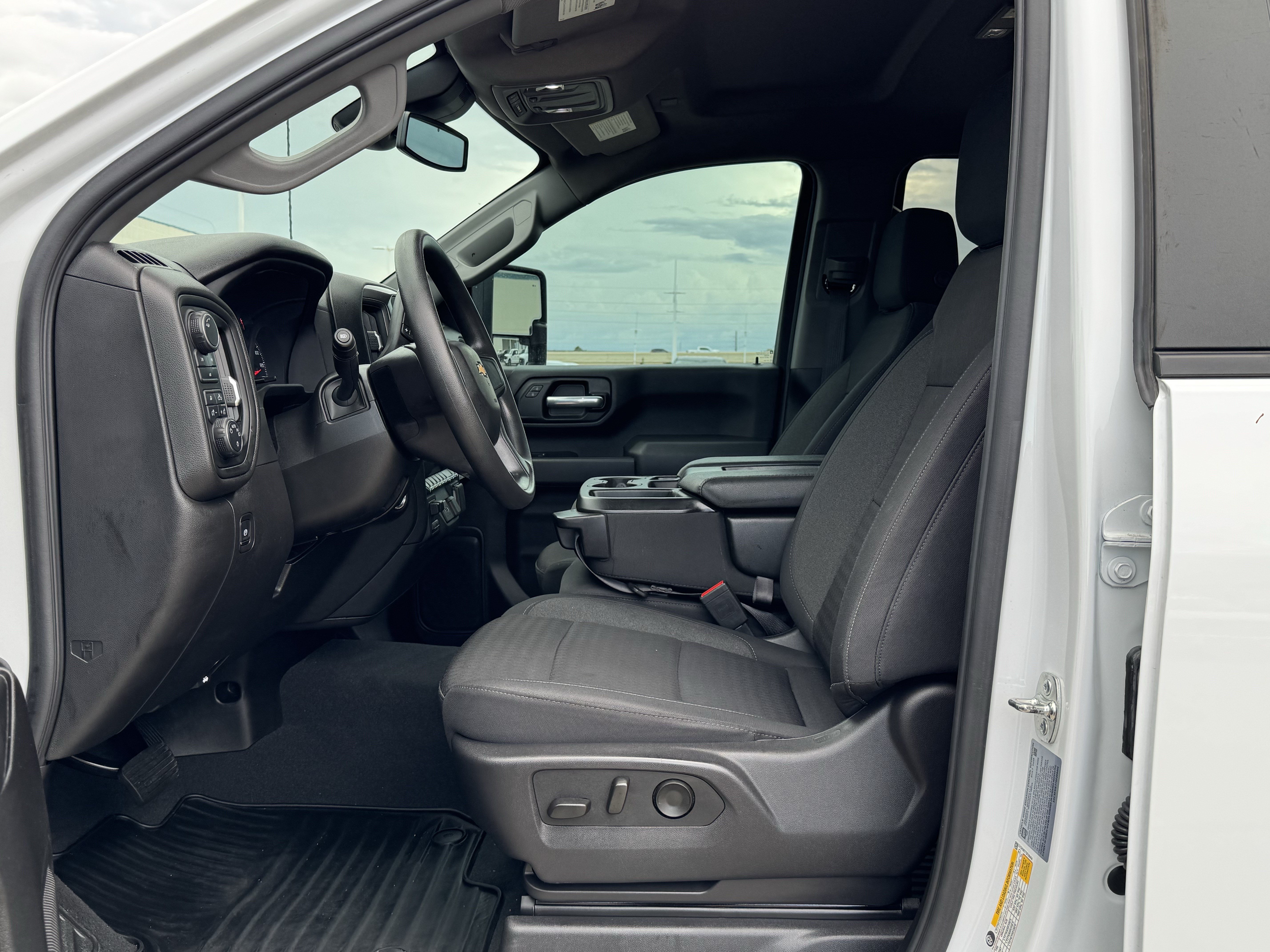 Used 2025 Chevrolet Silverado 2500 Custom w/ Custom Value Package AWD/4WD image 17
