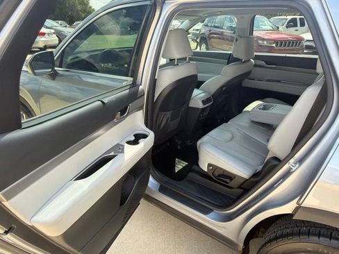 Used 2021 Hyundai Palisade SEL w/ Cargo Package AWD/4WD image 21
