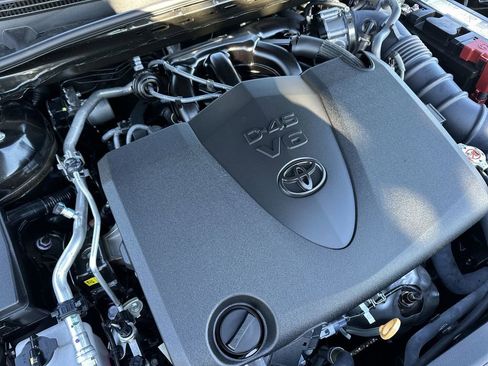 Used 2024 Toyota Camry XLE image 29