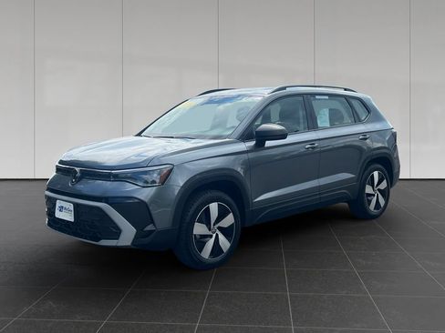 Used 2025 Volkswagen Taos S AWD/4WD image 1