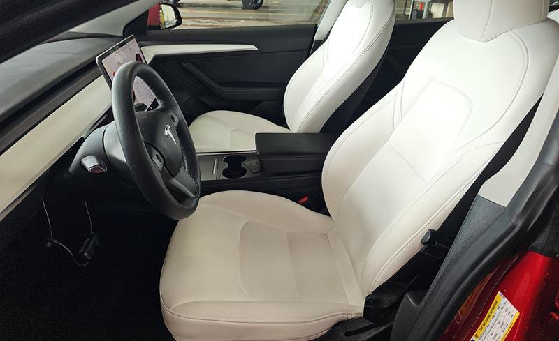 Used 2023 Tesla Model 3 Standard Range RWD image 3