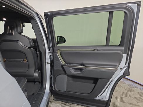 Used 2025 Rivian R1S Adventure AWD/4WD image 19