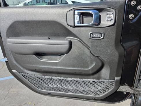 New 2026 Jeep Gladiator Sport image 23