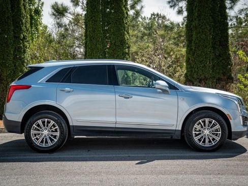 Used 2017 Cadillac XT5 FWD image 12