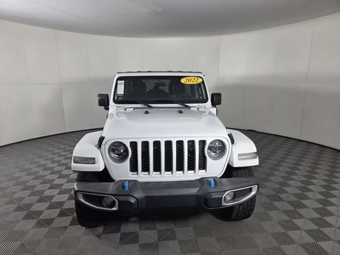 Used 2022 Jeep Wrangler Unlimited Sahara AWD/4WD image 4
