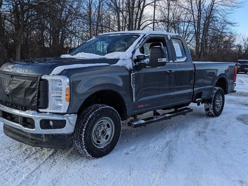Used 2023 Ford F350 XL w/ FX4 Off-Road Package image 7
