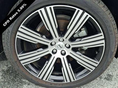 Certified 2025 Volvo XC90 B6 Plus w/ Protection Package Premier AWD/4WD image 10