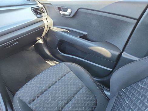 Used 2023 Kia Rio LX image 13